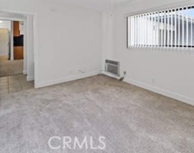 10982 Roebling - Photo Thumbnail 4