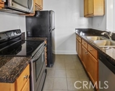 10982 Roebling - Photo Thumbnail 6