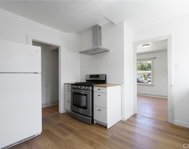 1667 N Avenue 46 - Photo Thumbnail 4