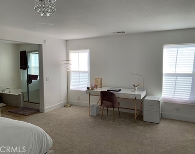 1129 Abelia - Photo Thumbnail 20