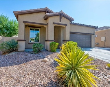 81482 Avenida Viesca - Photo Thumbnail 1