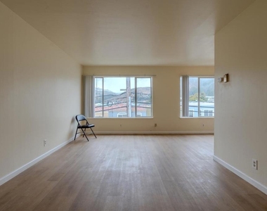 580 Lisbon Street - Photo Thumbnail 6