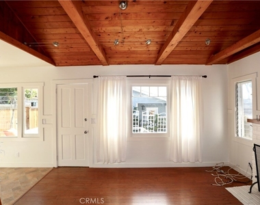 426 Aster Street - Photo Thumbnail 6