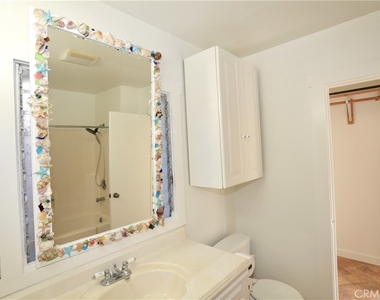 426 Aster Street - Photo Thumbnail 7