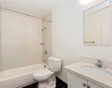 3228 Frazier Street - Photo Thumbnail 5