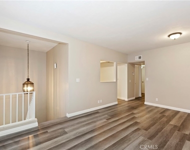 3228 Frazier Street - Photo Thumbnail 7