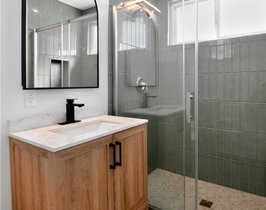 16682 E Greenhaven - Photo Thumbnail 9