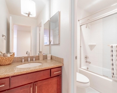 1315 A St - Photo Thumbnail 9