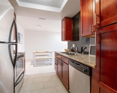 1315 A St - Photo Thumbnail 1