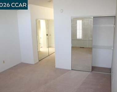 293 Scotts Vly - Photo Thumbnail 20
