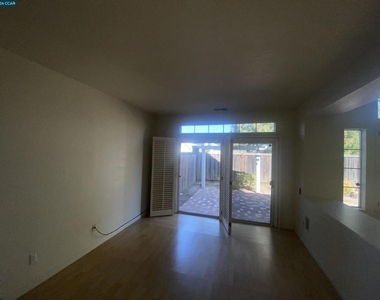 293 Scotts Vly - Photo Thumbnail 7