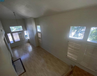 293 Scotts Vly - Photo Thumbnail 5