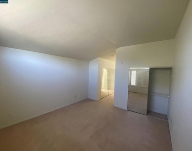293 Scotts Vly - Photo Thumbnail 15