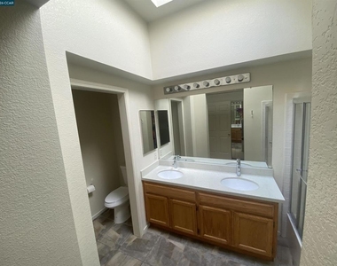 293 Scotts Vly - Photo Thumbnail 22