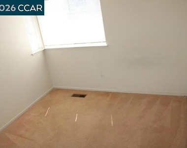 293 Scotts Vly - Photo Thumbnail 25