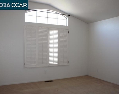 293 Scotts Vly - Photo Thumbnail 21