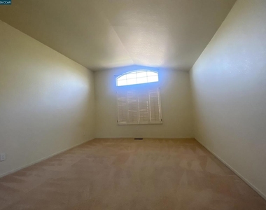 293 Scotts Vly - Photo Thumbnail 14