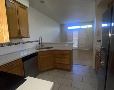 293 Scotts Vly - Photo Thumbnail 12
