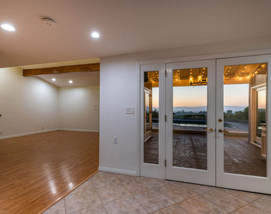 3115 Dona Susana Drive - Photo Thumbnail 49