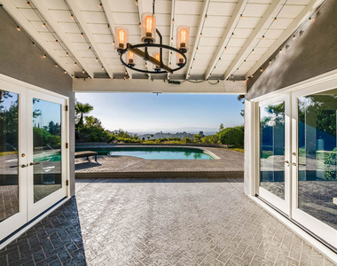 3115 Dona Susana Drive - Photo Thumbnail 34