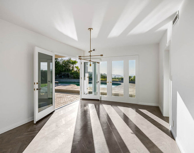 3115 Dona Susana Drive - Photo Thumbnail 15