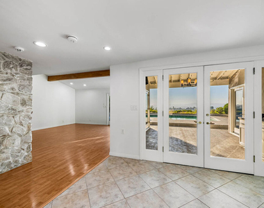 3115 Dona Susana Drive - Photo Thumbnail 6