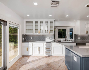 3115 Dona Susana Drive - Photo Thumbnail 16