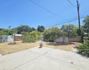 648 N Heliotrope Drive - Photo Thumbnail 24