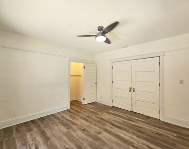 648 N Heliotrope Drive - Photo Thumbnail 12