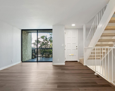 29239 Heathercliff Road - Photo Thumbnail 3