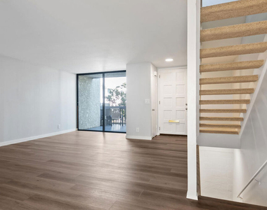 29239 Heathercliff Road - Photo Thumbnail 5