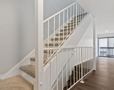 29239 Heathercliff Road - Photo Thumbnail 11