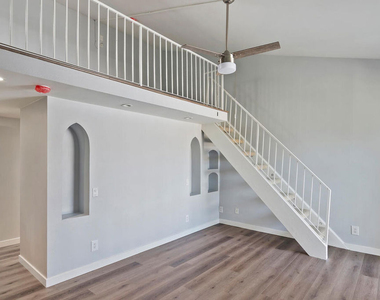 29239 Heathercliff Road - Photo Thumbnail 21