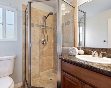 2138 E 1st Street - Photo Thumbnail 16
