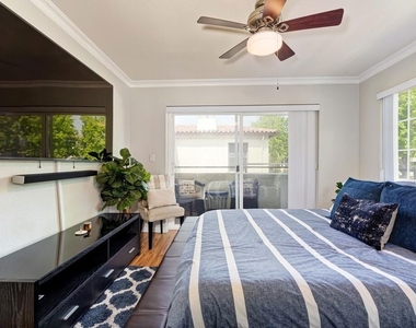 2138 E 1st Street - Photo Thumbnail 12