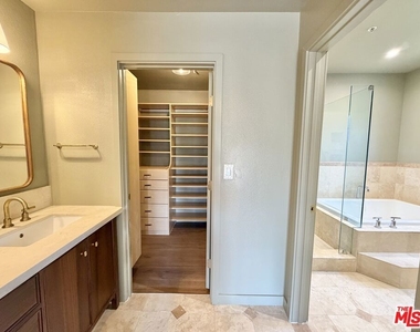 1515 Indiana Avenue - Photo Thumbnail 18
