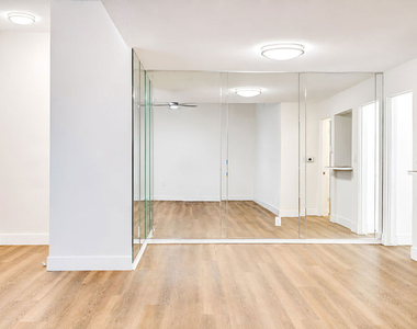 134 S Elm Drive - Photo Thumbnail 6