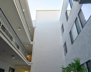 134 S Elm Drive - Photo Thumbnail 25