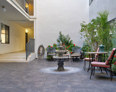 134 S Elm Drive - Photo Thumbnail 24