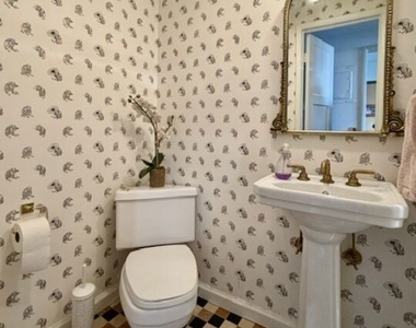 1424 N Crescent Heights Boulevard - Photo Thumbnail 20