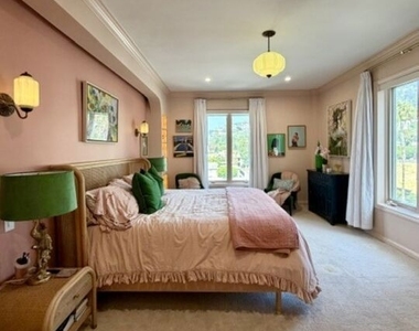 1424 N Crescent Heights Boulevard - Photo Thumbnail 13