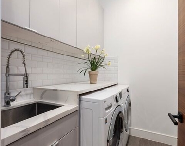 15030 Hartsook Street - Photo Thumbnail 29
