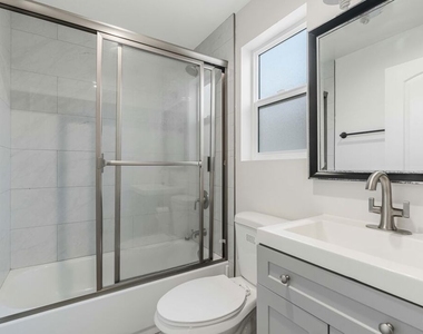 8224 Vanscoy Avenue - Photo Thumbnail 4