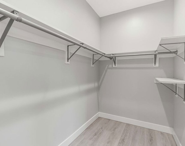 8224 Vanscoy Avenue - Photo Thumbnail 8