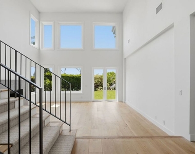 16802 Calle De Sarah - Photo Thumbnail 7