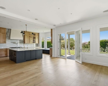 16802 Calle De Sarah - Photo Thumbnail 11