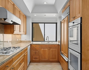 701 Ocean Avenue - Photo Thumbnail 35