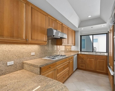 701 Ocean Avenue - Photo Thumbnail 36