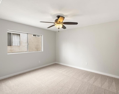 6908 Camphor Lane - Photo Thumbnail 13