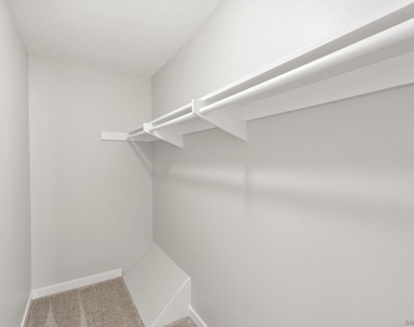 6908 Camphor Lane - Photo Thumbnail 14
